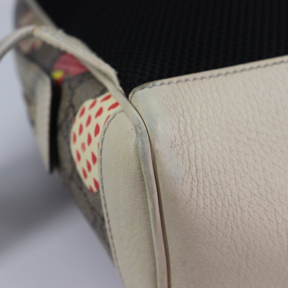 Gucci GG Supreme Canvas Le Pomme Apple Heart Backpack